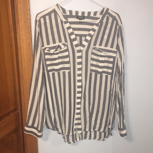 a.n.a Tops - *DONATING SOON* striped button up